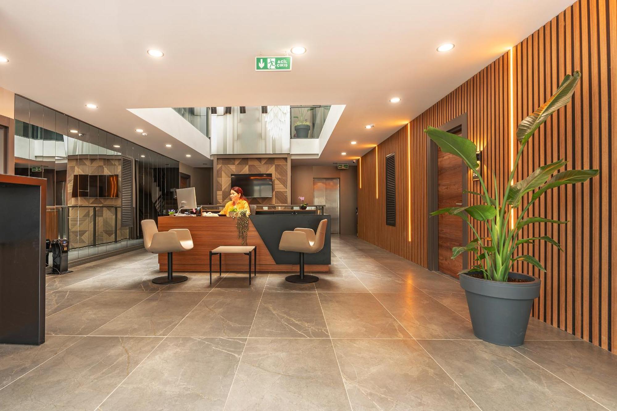 Doqu Suites Hotel Antalya Exterior photo