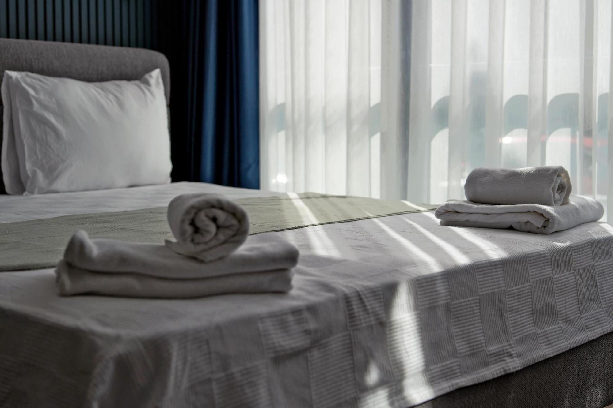 Doqu Suites Hotel Antalya Exterior photo